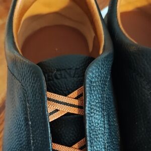 Ermenegildo Zegna Black and Tan Loafers Slip-Ons